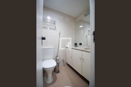 Apartamento para alugar com 65m², 2 quartos e 1 vaga Apartamento para alugar com 65m², 2 quartos e 1 vagaBanheiro da Suíte
