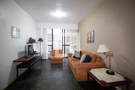 Sala de apartamento para alugar com 2 quartos, 65m² em Copacabana, Rio de Janeiro