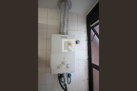 Apartamento para alugar com 65m², 2 quartos e 1 vaga Apartamento para alugar com 65m², 2 quartos e 1 vagaCozinha/Área de serviço - Aquecedor