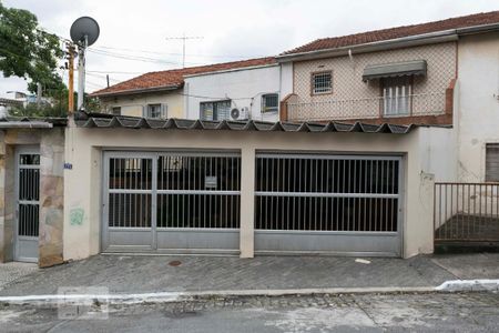 Fachada de casa à venda com 4 quartos, 230m² em Vila Mariana, São Paulo