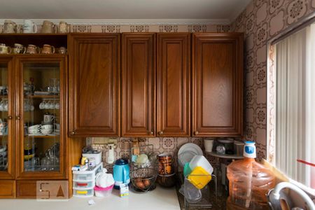 Casa à venda com 230m², 4 quartos e 2 vagas1o. Andar - Cozinha (Armários)