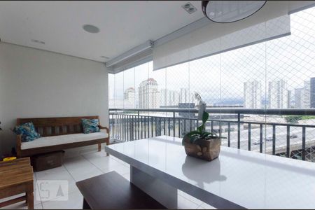 Sacada de apartamento para alugar com 3 quartos, 130m² em Água Branca, São Paulo