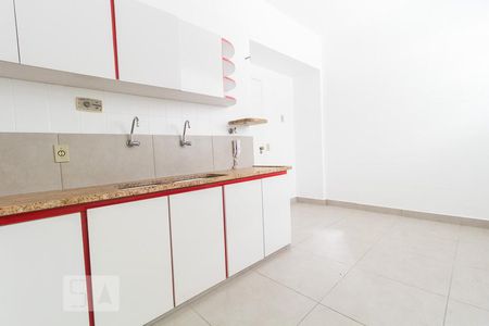 Apartamento à venda com 170m², 4 quartos e 2 vagasCozinha 