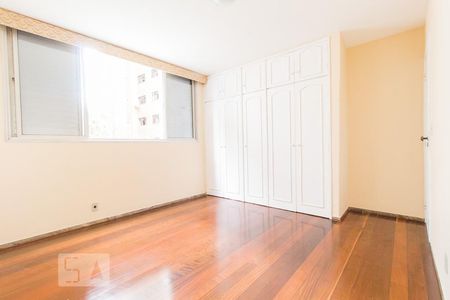 Apartamento à venda com 170m², 4 quartos e 2 vagasQuarto 3 