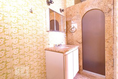 Apartamento à venda com 170m², 4 quartos e 2 vagasBanheiro suíte 