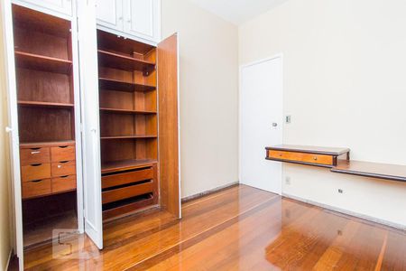 Apartamento à venda com 170m², 4 quartos e 2 vagasQuarto 1