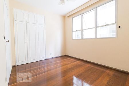 Apartamento à venda com 170m², 4 quartos e 2 vagasQuarto 2