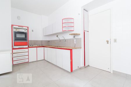 Apartamento à venda com 170m², 4 quartos e 2 vagasCozinha 