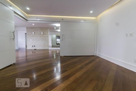 Sala de jantar de apartamento à venda com 4 quartos, 285m² em Camargos, Guarulhos