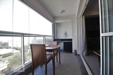 Varanda de kitnet/studio para alugar com 1 quarto, 40m² em Vila Andrade, São Paulo
