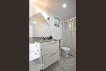 Apartamento à venda com 80m², 3 quartos e 2 vagasBanheiro suíte 2