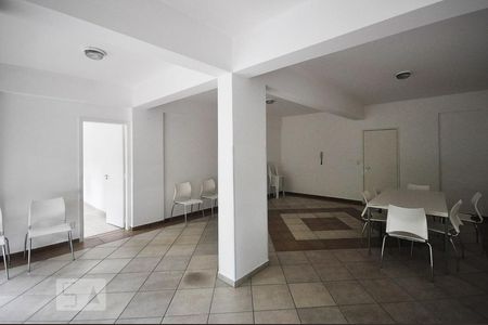 Apartamento à venda com 80m², 3 quartos e 2 vagasSalão de festa