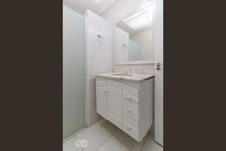 Apartamento para alugar com 95m², 2 quartos e sem vaga Apartamento para alugar com 95m², 2 quartos e sem vagaBanheiro