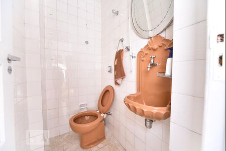 Apartamento à venda com 99m², 2 quartos e 1 vagaBanheiro de Serviço