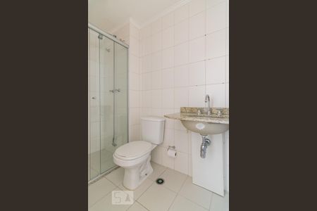 Banheiro de apartamento para alugar com 2 quartos, 64m² em Campestre, Santo André