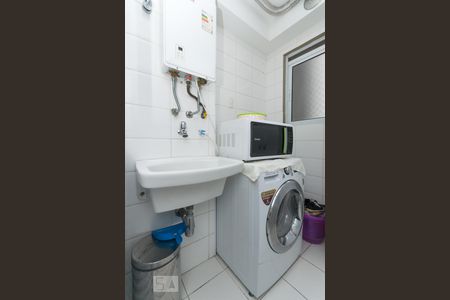 Apartamento para alugar com 65m², 3 quartos e 1 vagaÁrea de Serviço