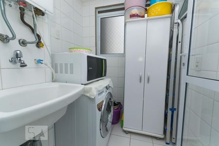 Apartamento para alugar com 65m², 3 quartos e 1 vagaÁrea de Serviço