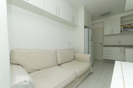 Sala de kitnet/studio para alugar com 1 quarto, 28m² em Aclimação, São Paulo