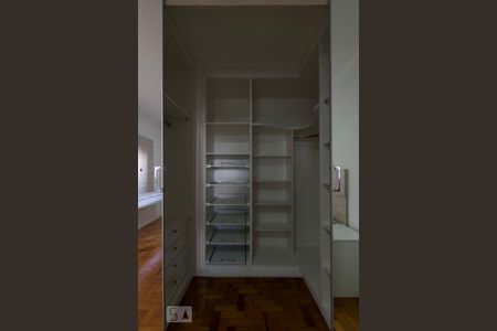 Apartamento à venda com 104m², 2 quartos e sem vagaQuarto 2 (Armários)