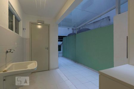 Apartamento à venda com 104m², 2 quartos e sem vagaLavanderia