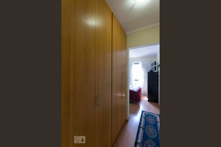 Apartamento à venda com 56m², 2 quartos e 1 vagaQuarto 2 (Armários)