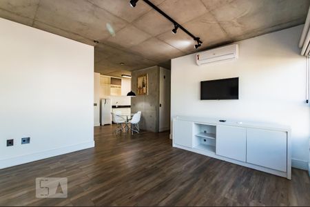 Sala de apartamento à venda com 2 quartos, 70m² em Cambuí, Campinas