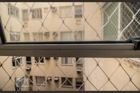 Vista externa quarto 1 de apartamento para alugar com 3 quartos, 84m² em Catete, Rio de Janeiro