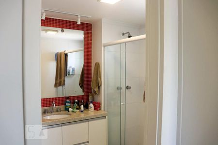 Apartamento à venda com 69m², 2 quartos e 1 vaga Apartamento à venda com 69m², 2 quartos e 1 vagaSuíte