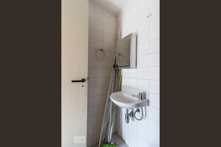 Apartamento à venda com 200m², 3 quartos e 2 vagasBanheiro de Serviço