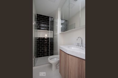 Banheiro de apartamento para alugar com 2 quartos, 56m² em Consolação, São Paulo