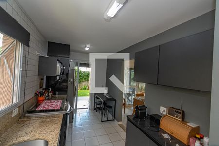 Casa para alugar com 172m², 2 quartos e 5 vagasCozinha 