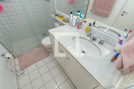 Casa para alugar com 172m², 2 quartos e 5 vagasDetalhe Banheiro da Suíte 1