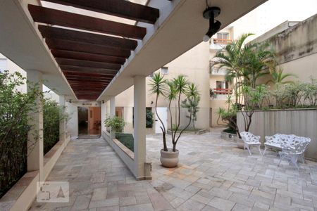 Apartamento para alugar com 70m², 2 quartos e 1 vagaÁrea Comum