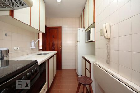 Apartamento para alugar com 70m², 2 quartos e 1 vagaCozinha