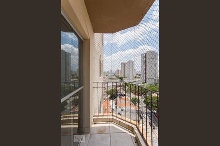 Apartamento à venda com 80m², 2 quartos e 1 vagaVaranda