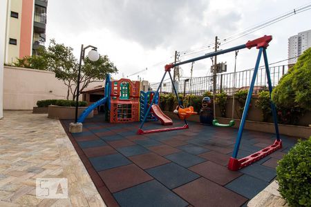 Apartamento à venda com 80m², 2 quartos e 1 vagaÁrea Comum - Playground