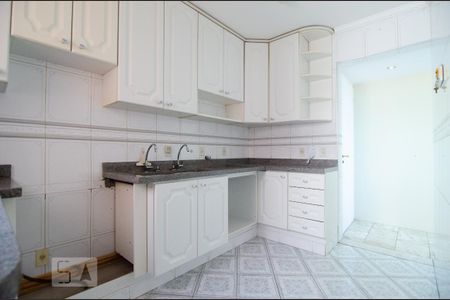 Apartamento para alugar com 107m², 2 quartos e 2 vagasCozinha