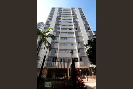 Apartamento à venda com 127m², 3 quartos e 1 vagaFachada
