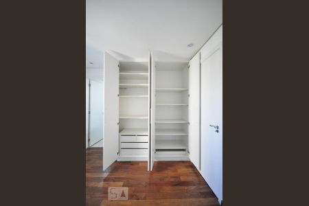 Apartamento para alugar com 210m², 4 quartos e 4 vagasArmário da suíte 3