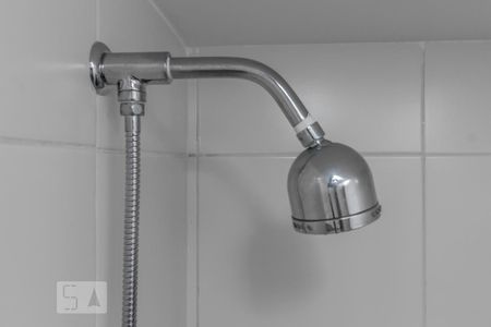 Banheiro de apartamento para alugar com 2 quartos, 48m² em Parque Reboucas, São Paulo