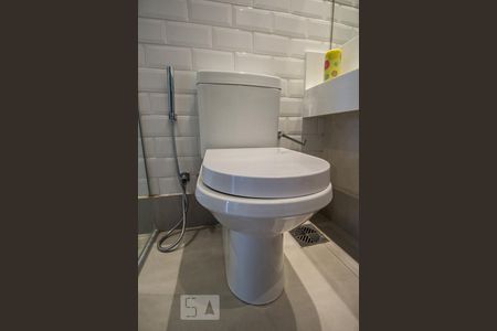 Apartamento à venda com 135m², 3 quartos e 1 vagaBanheiro social detalhe