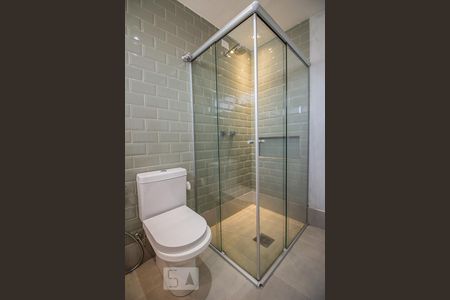 Apartamento à venda com 135m², 3 quartos e 1 vagaBanheiro suíte detalhe