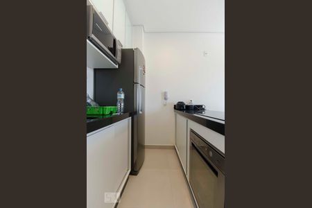 Cozinha de apartamento à venda com 1 quarto, 58m² em Parque Industrial Tomas Edson, São Paulo