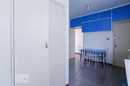 Apartamento à venda com 137m², 3 quartos e sem vagaCozinha