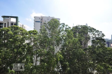 Vista de apartamento à venda com 2 quartos, 70m² em Vila Suzana, São Paulo
