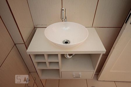 Banheiro de apartamento para alugar com 1 quarto, 63m² em Santa Efigênia, São Paulo