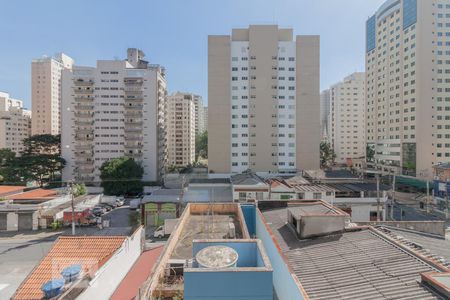 Vista da sala de apartamento para alugar com 2 quartos, 70m² em Moema, São Paulo