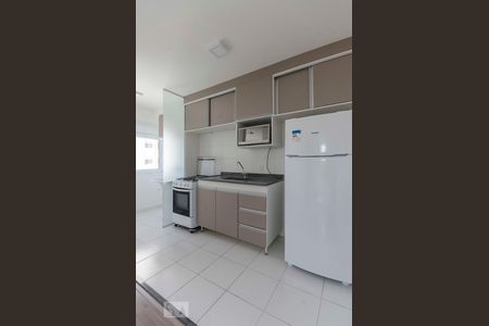 Cozinha de apartamento para alugar com 1 quarto, 31m² em Água Branca, São Paulo