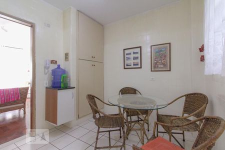 Apartamento à venda com 86m², 2 quartos e 1 vagaCozinha