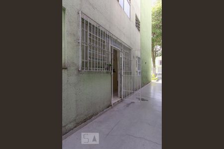 Apartamento à venda com 86m², 2 quartos e 1 vagaAcesso lateral